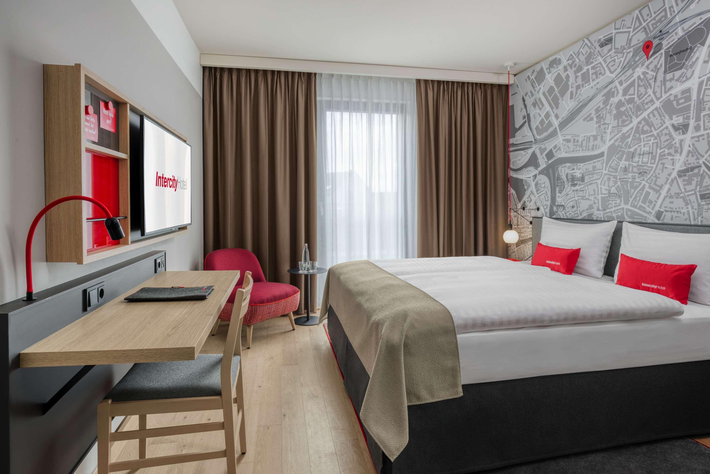 Intercityhotel Хилдесхайм Екстериор снимка