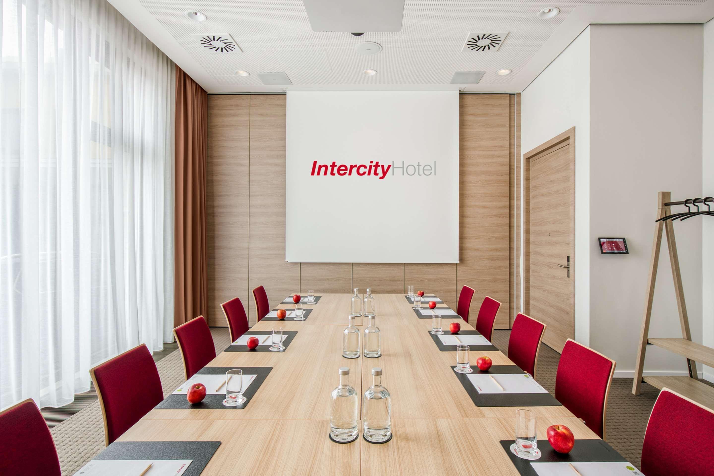 Intercityhotel Хилдесхайм Екстериор снимка