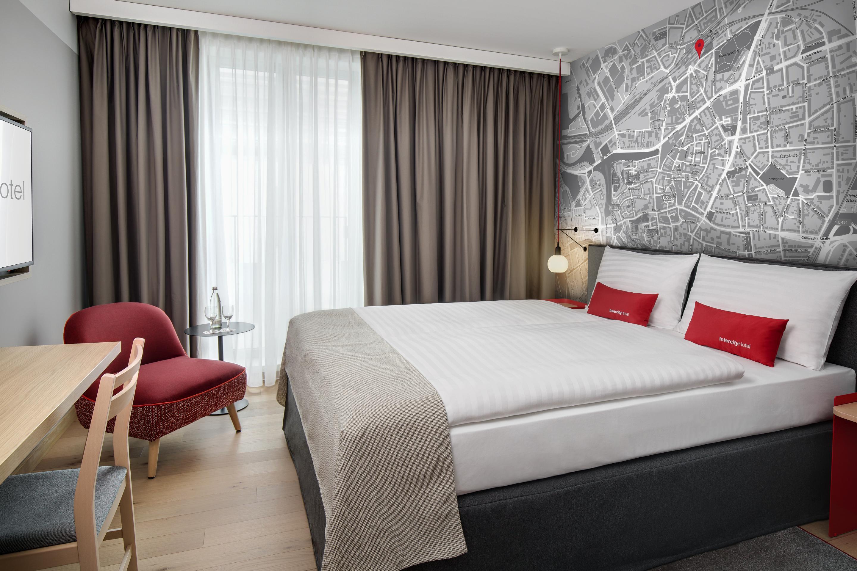 Intercityhotel Хилдесхайм Екстериор снимка