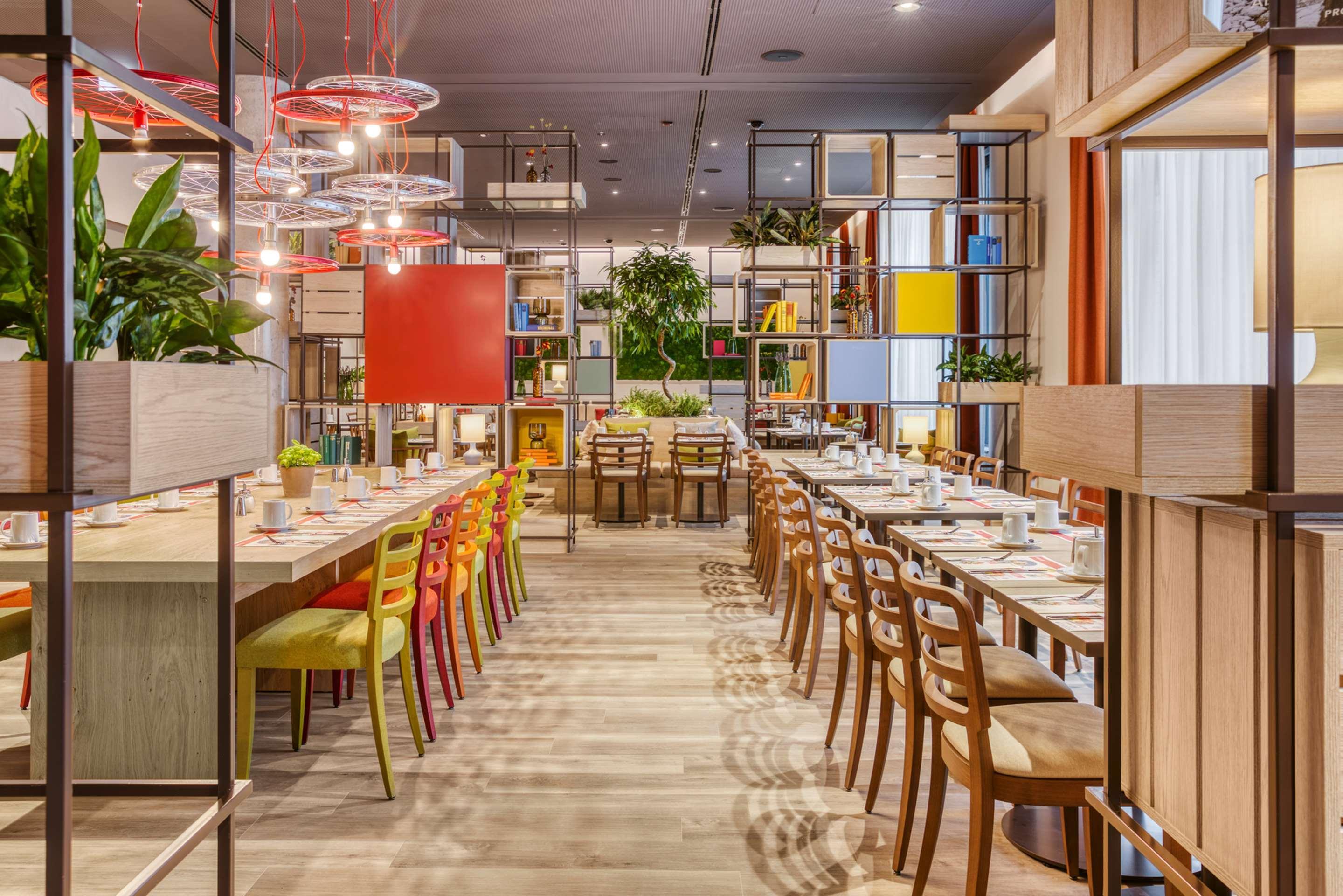 Intercityhotel Хилдесхайм Екстериор снимка